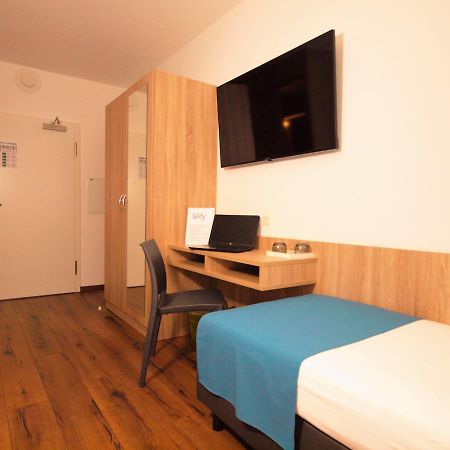 Hotel Traumfabrik Büttelborn Extérieur photo